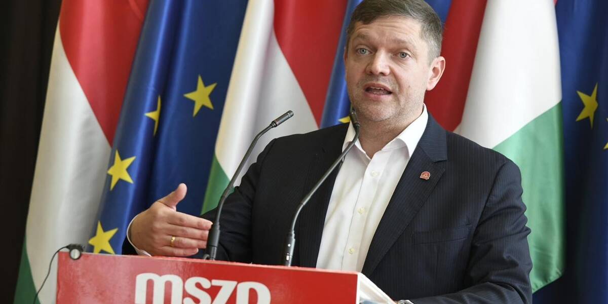 Dr. Tóth Bertalan, az MSZP frakcióvezetője.