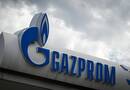A Gazprom orosz gázipari cég adózott nyeresége 296,241 milliárd rubel, átszámítva körülbelül 995 milliárd forint volt idei első fél évben, ami hatalmas esés az egy évvel korábbi 2514 milliárd rubelhez (8400 milliárd forint) képest.