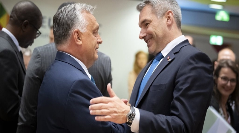 Schengen és a migránsok: róka fogta csuka helyzetben Orbán, saját szövetségese megy vele szembe