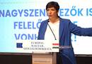 Dobrev Klára árnyék-miniszterelnök, Kocsis-Cake Olivio környezetvédelmi és klímaügyi árnyékminiszter és Varju László energia- és rezsiügyi árnyékminiszer Komlón mutatta be az árnyékkormány környezetvédelmi és energiapolitikai programját.