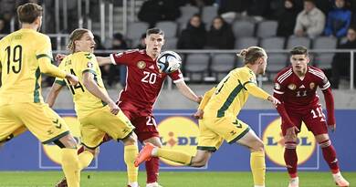 A magyar labdarúgó-válogatott kétgólos hátrányból egyenlítve 2-2-es döntetlent játszott Litvánia vendégeként a kaunasi Európa-bajnoki selejtezőmérkőzésen, így bár csoportja élén maradt, nem bebiztosította be részvételét a kontinensviadalra.