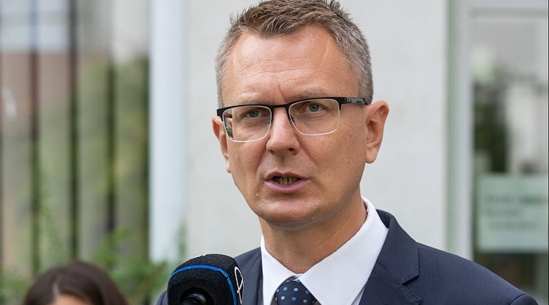 Európában napról napra nő az emberek veszélyérzete, a magyar kormány pedig azért dolgozik, hogy Magyarországon nőjön az emberek biztonságérzete - mondta a Belügyminisztérium parlamenti államtitkára kedden Kecskeméten.