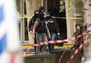 A legmagasabb szintű terrorkészültséget vezették be Franciaországban pénteken, miután aznap egy arras-i gimnáziumban egy iszlamista halálra késelt egy tanárnőt és másik két embert megsebesített, az egyikük állapota életveszélyes.