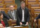 A magyarok nyögik, hogy a Fidesz tovább halad a putyini úton