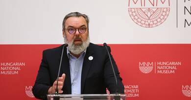 Bősz Anett, a DK kultúráért is felelős főpolgármester-helyettese Facebook-oldalán reagált L. Simon László menesztésére a Magyar Nemzeti Múzeum éléről.