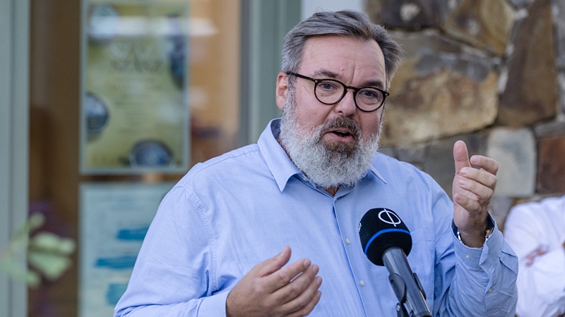 L. Simon László menesztése üzenet minden ellenszegülőnek 2 Durvul a belharc a Fideszben, lecsapott a párt vasökle L. Simon Lászlóra – Csák János nem tűrte, hogy szembeszálljanak vele