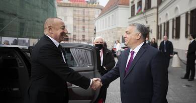 Tompos Márton üzent Orbánnak: gerinctelenség gratulálni az azeri elnöknek