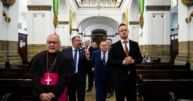 Venezuelába indulás előtt magaslati edzőtáborban edzett a külügyminiszterünk.