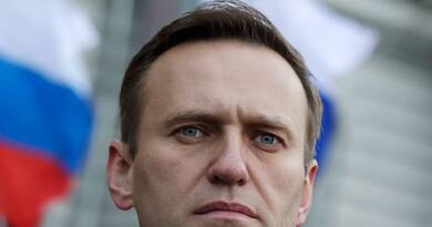 Tompos Márton írásban kérdezi Orbántól: „mit gondol Navalnij haláláról?”