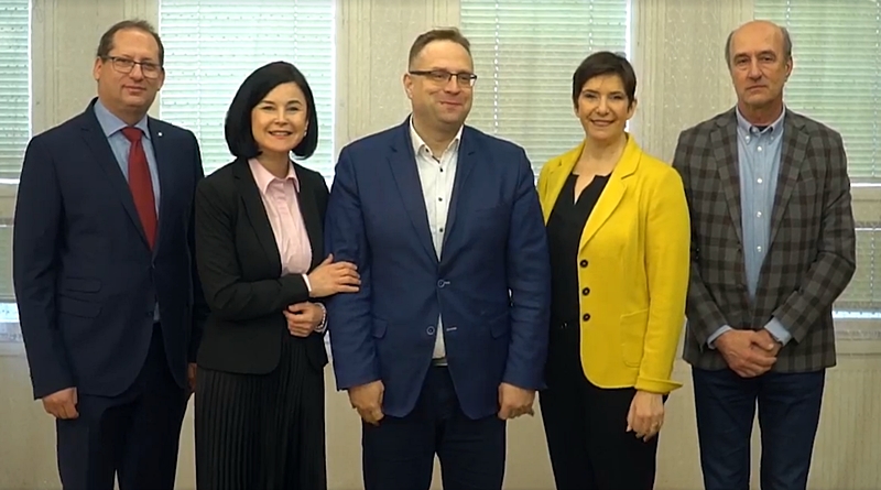 Dobrev Klára és Kunhalmi Ágnes bemutatta a DK és az MSZP szolnoki polgármester-jelöltjét + VIDEÓ