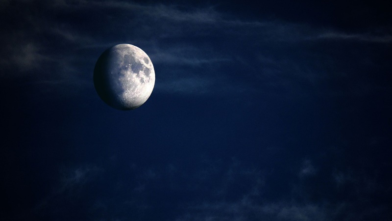 Túlélte a hosszú holdi éjszakát a japán SLIM holdraszálló egység