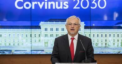 Orosz milliárdos fia miatt rúgták ki Ádám Zoltánt a Corvinusról