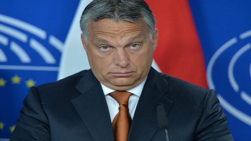 Bicskanyitogató: Orbán Viktor lánya 600 ezres táskával a vállán találkozott Donald Trumppal