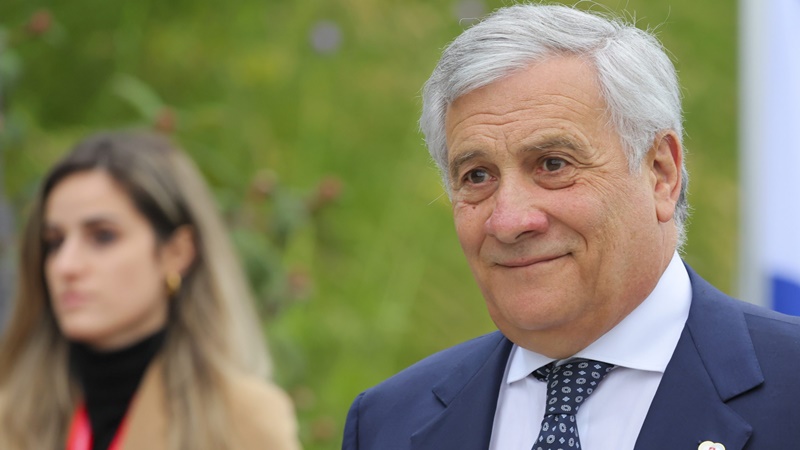 Antonio Tajani nem zárja ki az Európai Néppárt és a konzervatív erők szövetségét