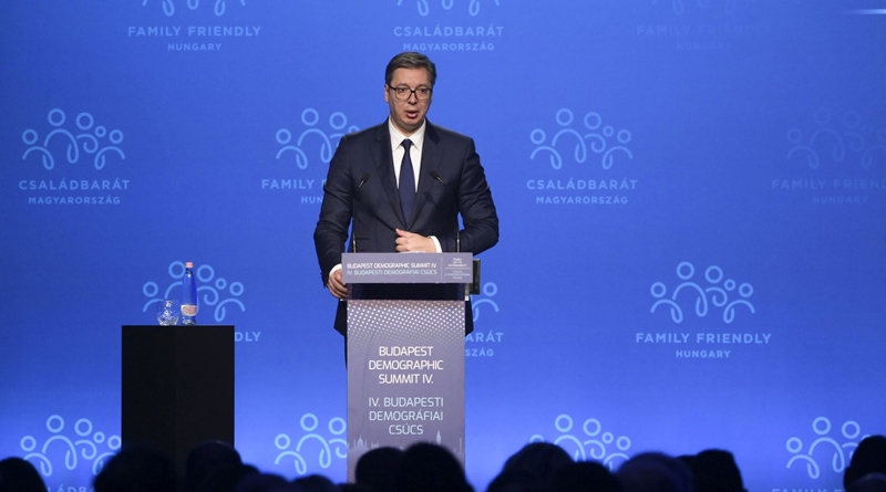 Merénylet Donald Trump ellen: Aleksandar Vucic reméli, hogy a "gyűlölet őrülete" véget ér