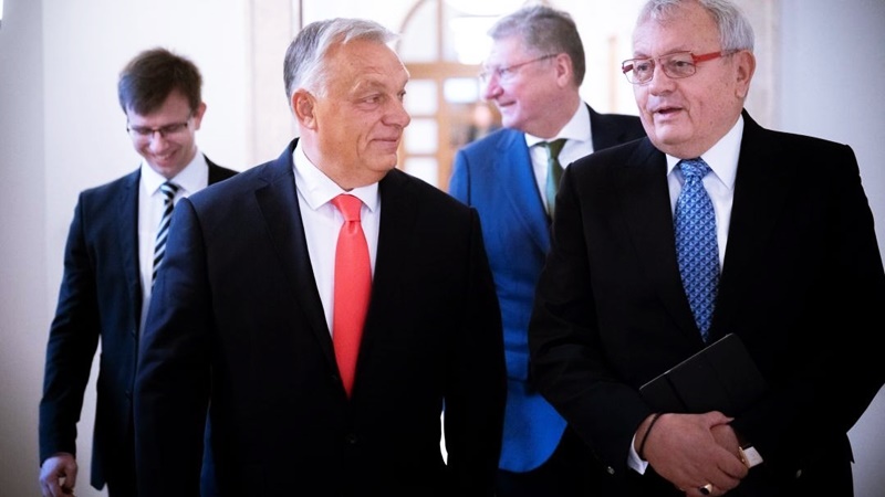 Orbán Viktor az Eurochambres vezetőjével tárgyalt