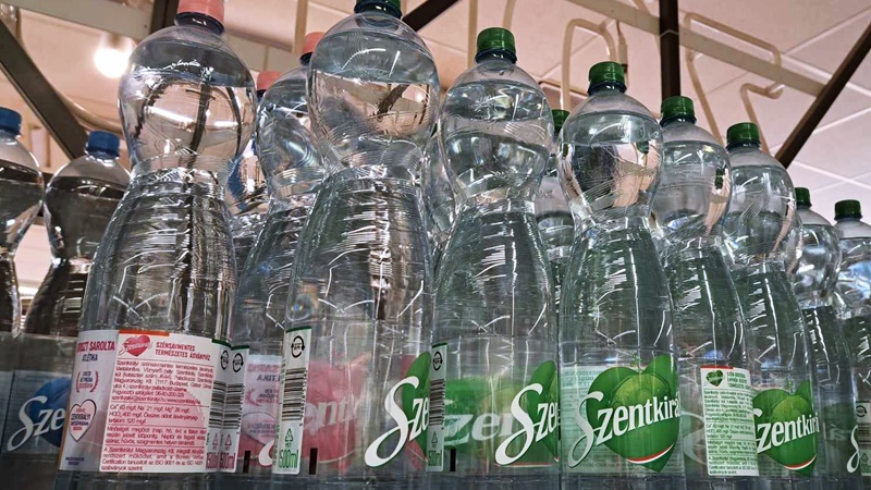 Rettenetes hírek érkeztek a palackozott vízről