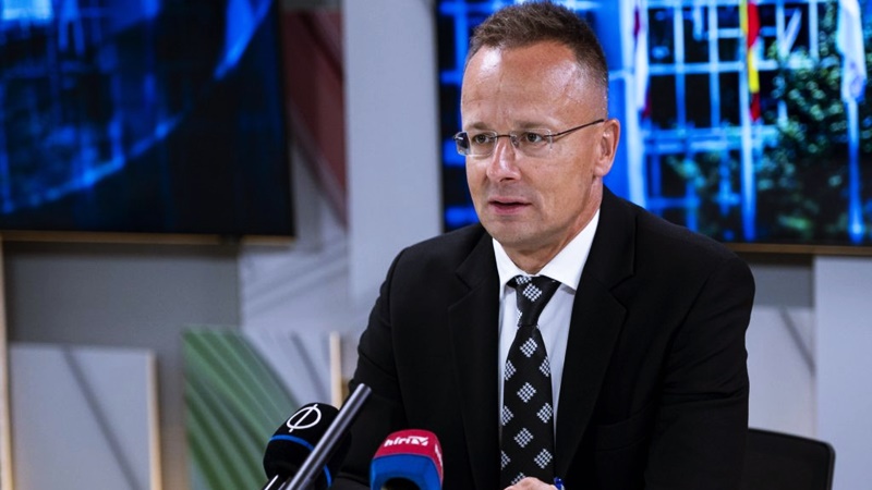 Szijjártó Péter: a kínai elektromos autókra kivetett büntetővámok ártanak az EU versenyképességének