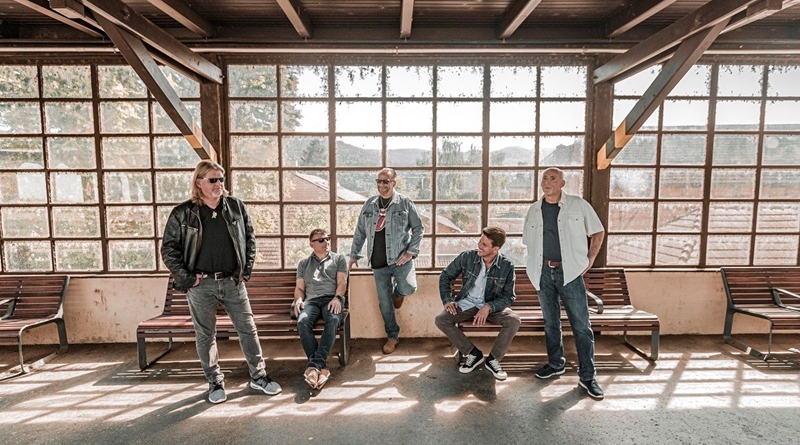 Ismerős Arcok rajongók figyelem! Brutális koncert szerveződik a Budapest Arénában