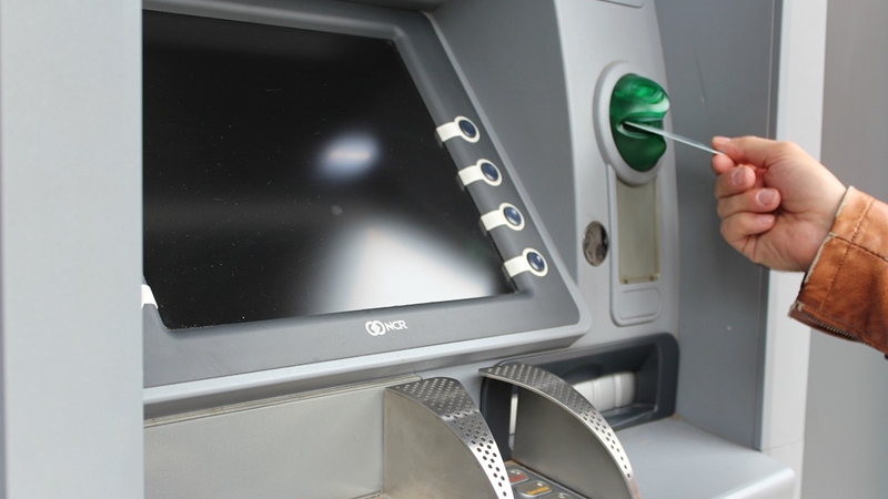 Kiderült, ki jár jól a kormány ATM-telepítési ötletével