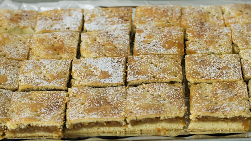 Eszméletlen finom ez az almás pite! Csak így készítem el, annyira szeretjük