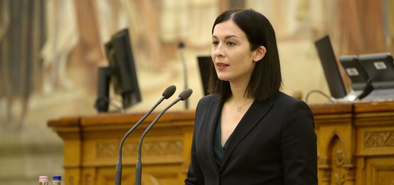 Cseh Katalin Ursula von der Leyenhez fordult a gyülekezési törvény szigorítása miatt