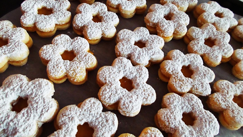 A legegyszerűbb húsvéti linzer recept