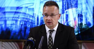 Szijjártó Péter: egyedül a magyarok állíthatják meg Ukrajna erőltetett tempójú EU-csatlakozását