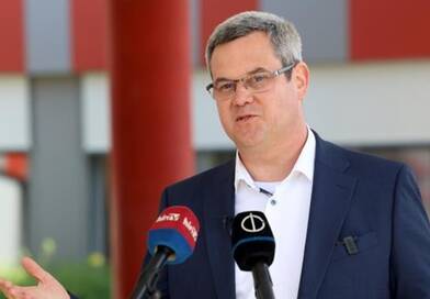 Takács Péter nem kímélte Magyar Pétert és a Tisza Pártot sem a mai kórházlátogatásán