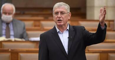 Megrázta a hír Magyarországot: bejelentette lemondását az ellenzék ikonikus alakja