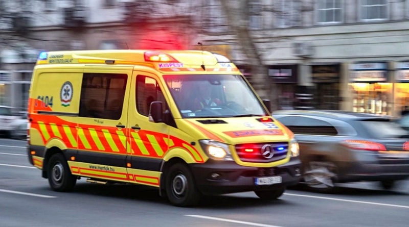 Hatalmas a baj az M6-oson! Égő autó, frontális karambol, teljes útzár – ezt közölte a katasztrófavédelem