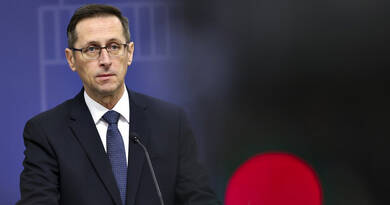 Varga Mihály szerint az árstabilitáshoz fegyelmezett monetáris politikára van szükség.