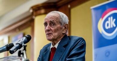 Vitányi Iván születésének 100. évfordulója alkalmából a Demokratikus Koalíció és a Vitányi Iván Archívum konferenciát rendez.