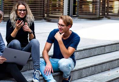 Sokkoló igazság a Z generációról: ők lehetnek a jövő milliárdosai – és már el is kezdték!