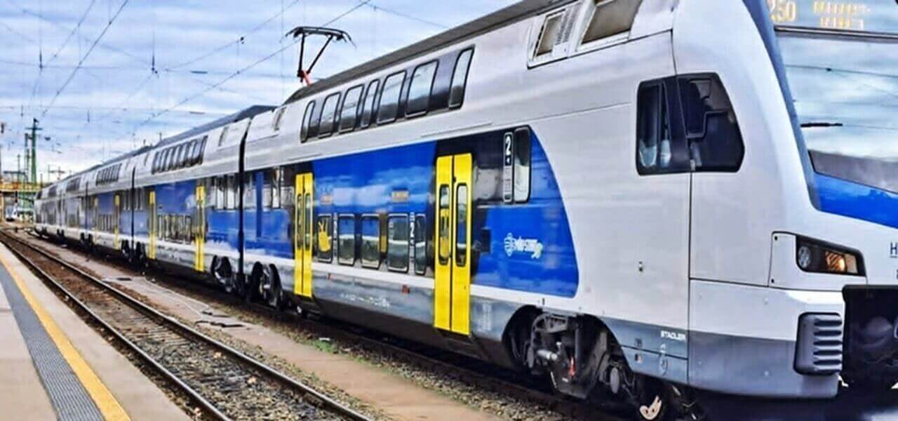 Hatalmas változás a vonatozásban: végre vége a bosszantó késéseknek!