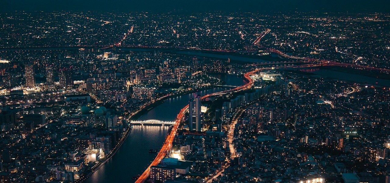 Kinek éri meg a tengeri hajóút, kinek a folyami? Itt a válasz pénztárcára szabva!