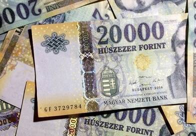 Eleged van a banki díjakból? Itt a törvény, ami mindent megváltoztathat!