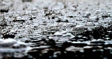 Meglepetést tartogat a hétfői időjárás: napsütés után hirtelen leszakadhat az ég