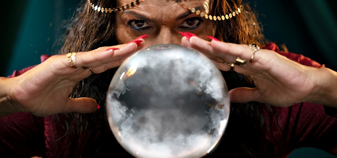 A mai horoszkóp mindent felforgat: szerelem, pénz és sorsfordulat is érkezhet