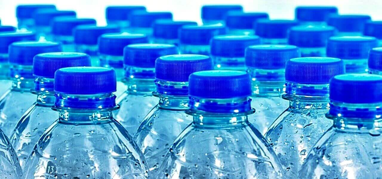 Elképesztő hír: ilyenek lesznek hamarosan a PET-palackok a boltokban