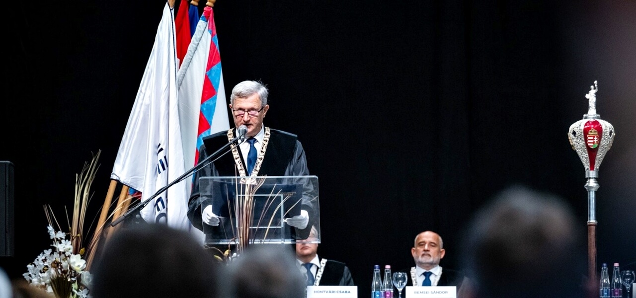 Az egyetem, ahol a tehetség és az innováció találkozik – ezek voltak az idei tanévnyitó pillanatai!