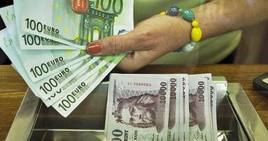 Hatalmas fordulat! Ekkor vezetik be az eurót Magyarországon