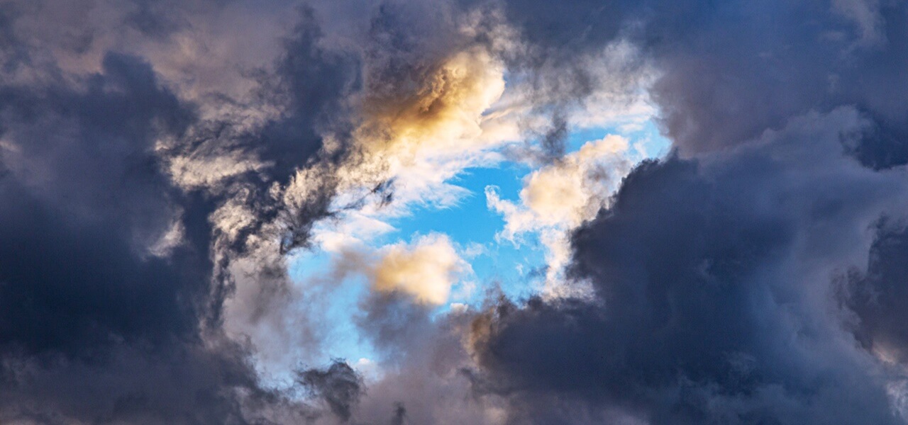 Hidegfront kavarja fel a hétvégét: mutatjuk mi közeledik felénk