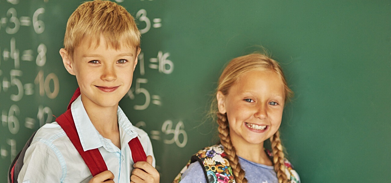 Csodálatos összefogás: 1700 rászoruló gyermek kapott iskolatáskát a Máltai Szeretetszolgálattól