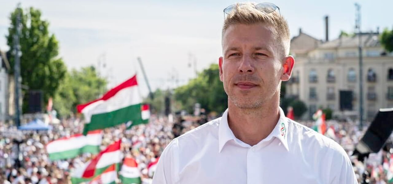 Fontos városba látogat ma Magyar Péter