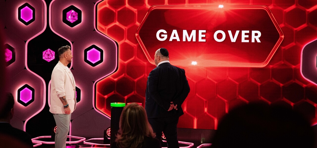 Élő adásban fosztották ki Majkát