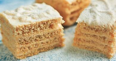 A süti, amitől megáll az idő: így készül a tökéletes, puha mézes-krémes
