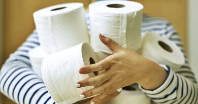 Elképesztő hír érkezett a wc-papírról! Mindenki erről beszél