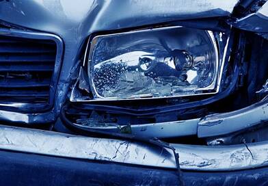 Ebben a másodpercben kaptuk! Sofőr fordult meg az M1-esen, hatalmas baleset történt