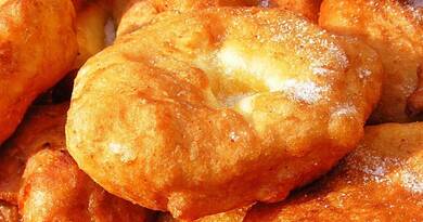 Így készíts házi fánkot lépésről lépésre – puha, illatos, ahogy a nagyi csinálta